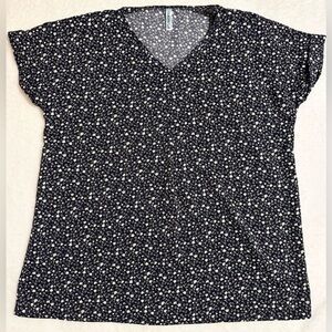 Quezhu size large blue floral blouse v-neck